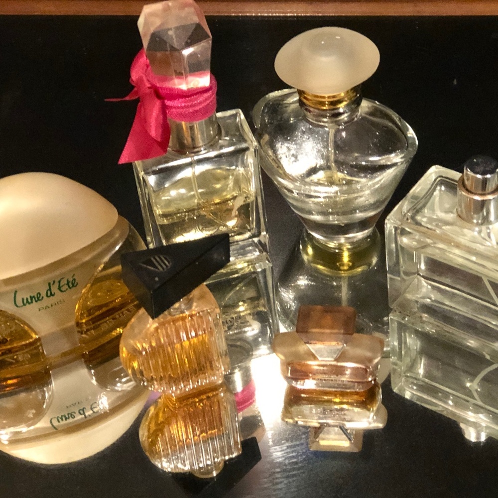 Lot of 6 Vintage Perfume Bottles~One W/out Cap~Avon~Juicy~LuneD'Ete~AlfredSung++